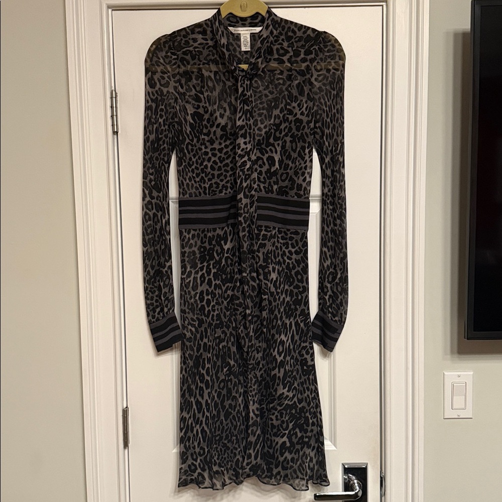 Vintage Diane Von Furstenberg Hannah Black‎ Leopard Silk Dress + Lining - Size 4